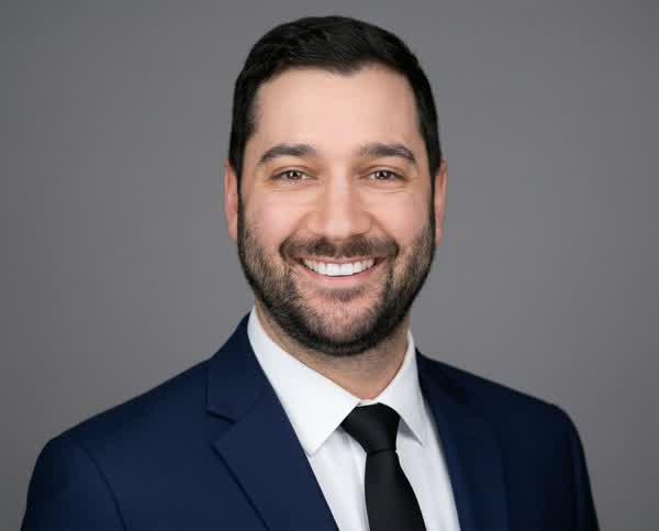 Evan Perez, founder of Neurova LLC